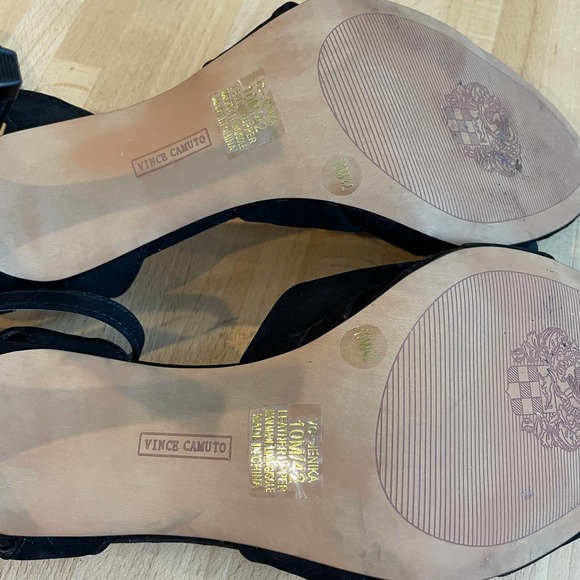 Vince Camuto "Jenika" Suede Ankle Strap 4" heels - Picture 10 of 11